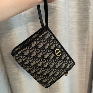 Dior 30 Montaigne Pouch AUTHENTIC RARE